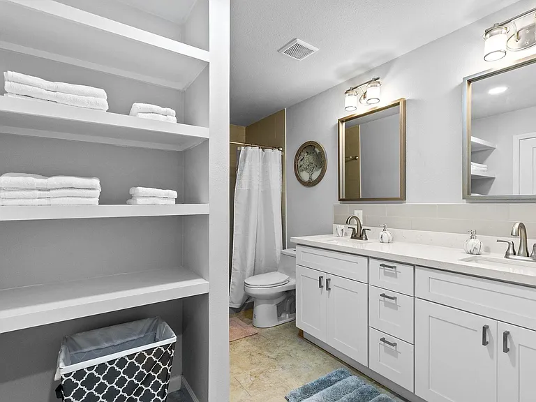 412 Waco Ave — Photo 13