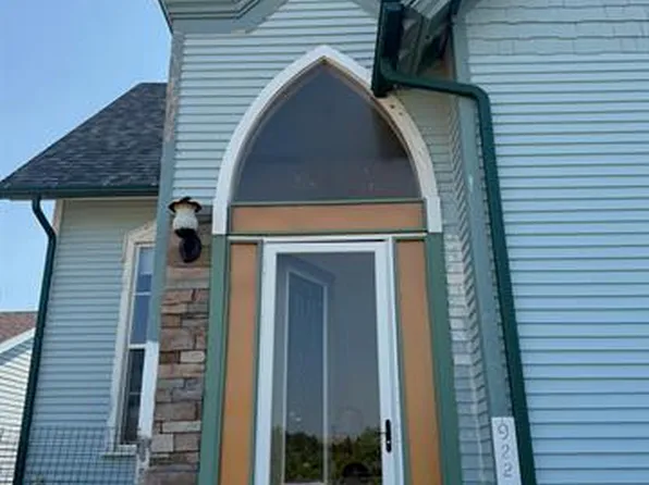 922 S West St, Sundance, WY 82729