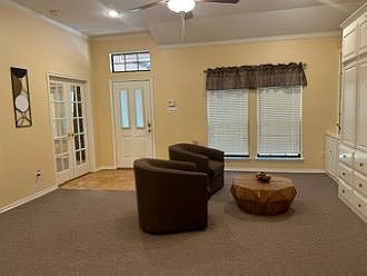 4th image of 1471 Creekview Ct