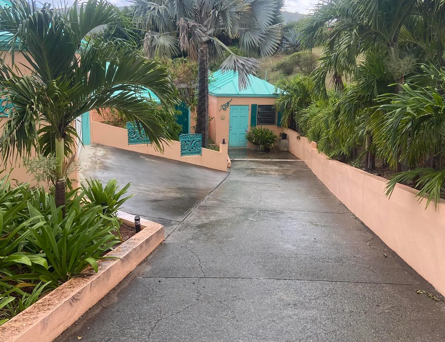4 bed, $4,000 — Photo 2