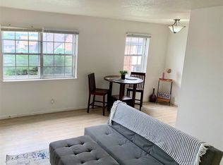 1405 21st Avenue Pl, Coralville, IA 52241