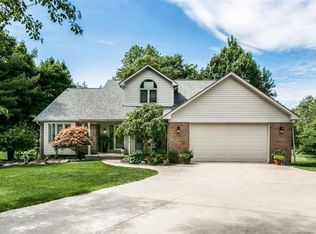 1495 E Buell Rd, Rochester, MI 48306