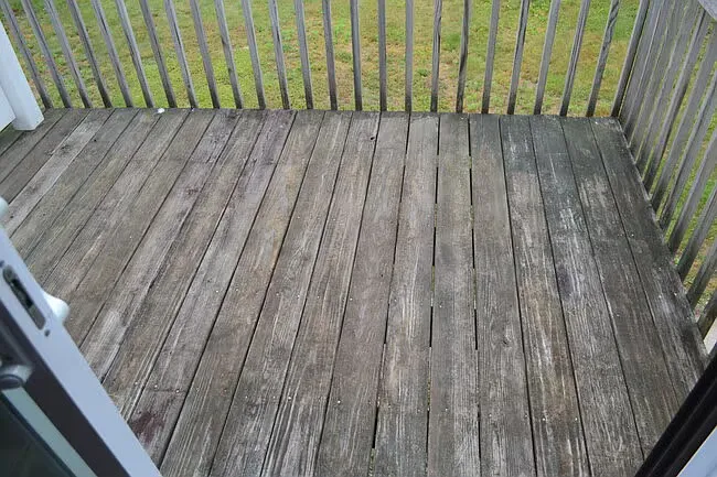 Private deck