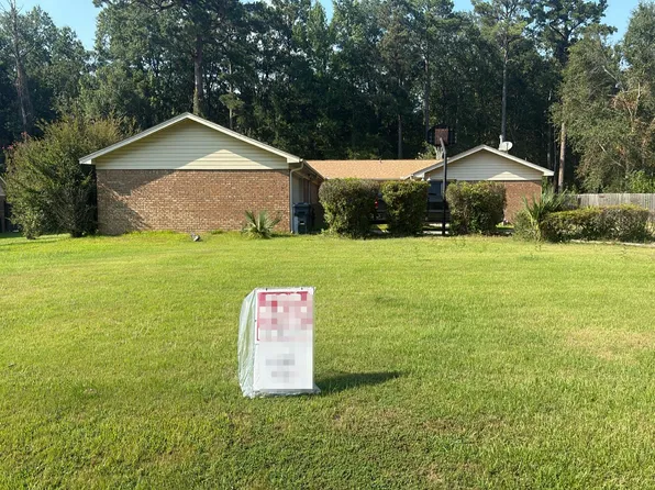 7401 N Pinewood Dr, Pine Bluff, AR 71603