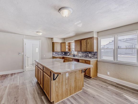 3rd image of 505 E Woodward Avenue