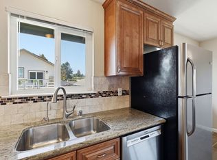 237 Darwin St APT B, Santa Cruz, CA 95062