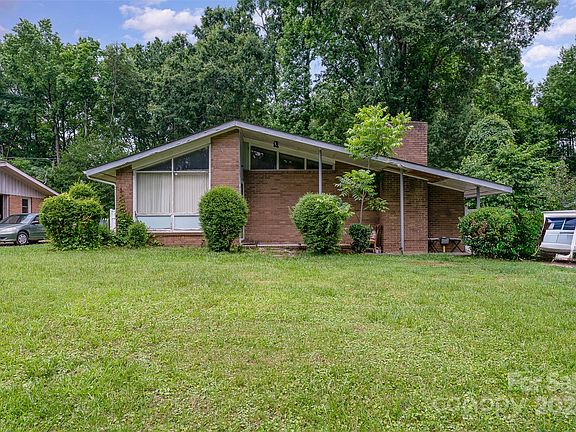 3rd image of 720 Vickery Dr