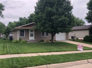 609 NE 5th St, Grimes, IA 50111