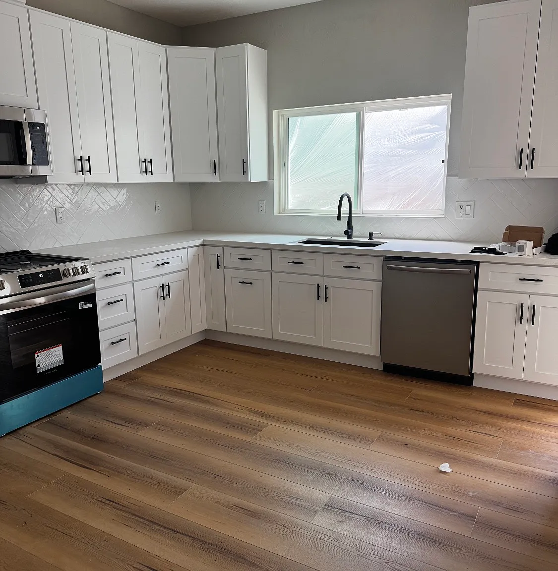 2 bed, 918 sqft, $2,800 — Photo 3