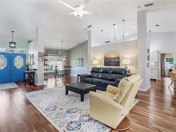 5th image of 4372 Highland Oaks Cir