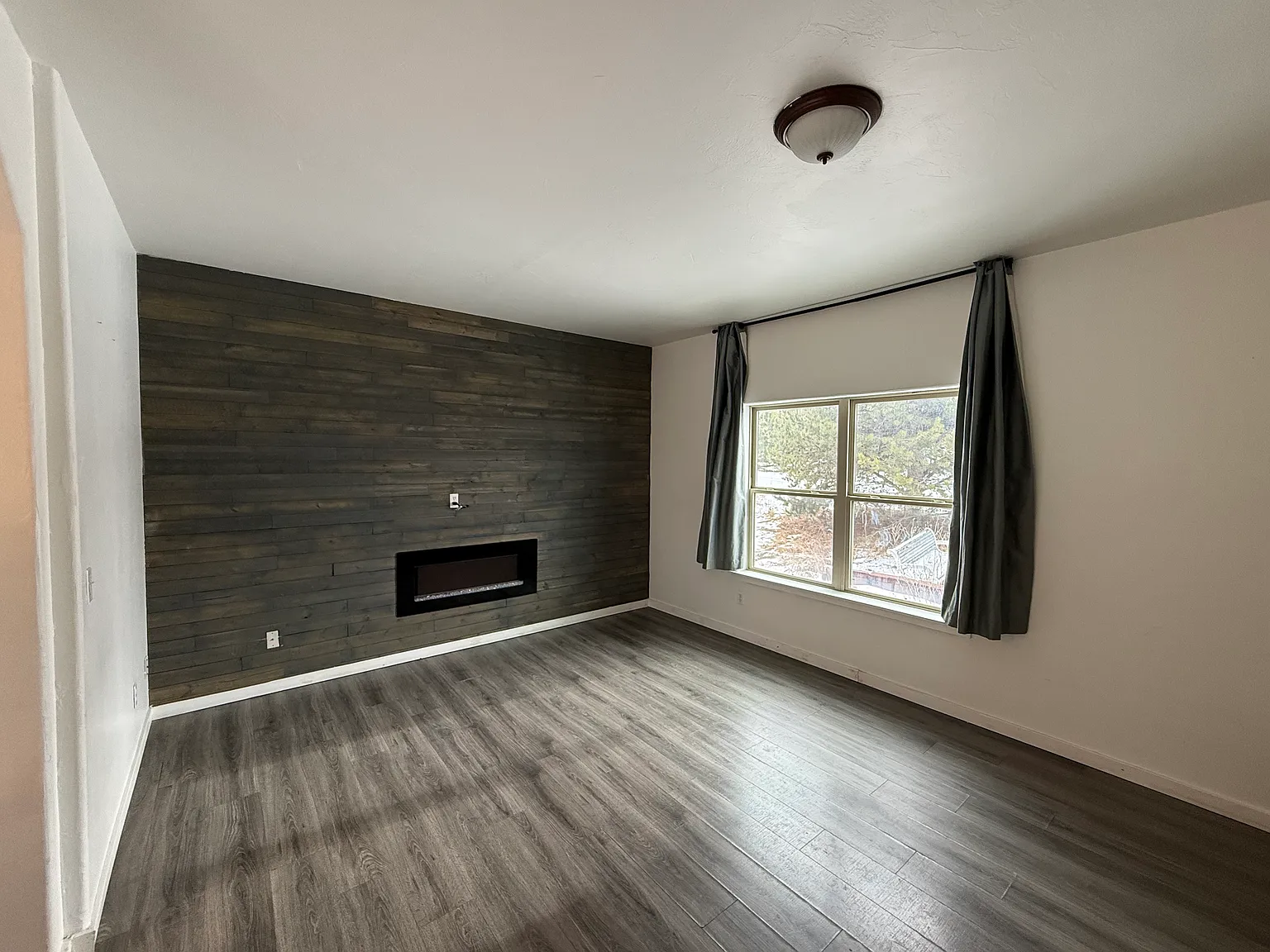 65 Honeysuckle Ct — Photo 4