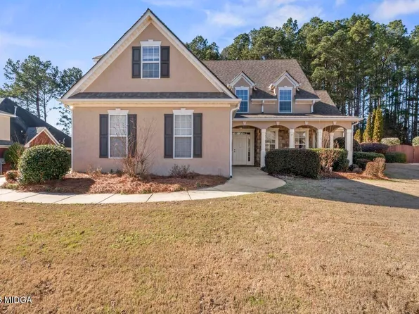 1216 McAllistar Dr, Locust Grove, GA 30248