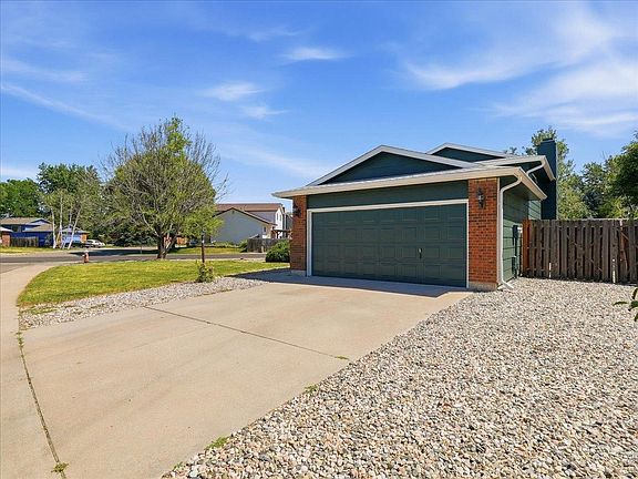 5th image of 1142 Silver Fir Dr
