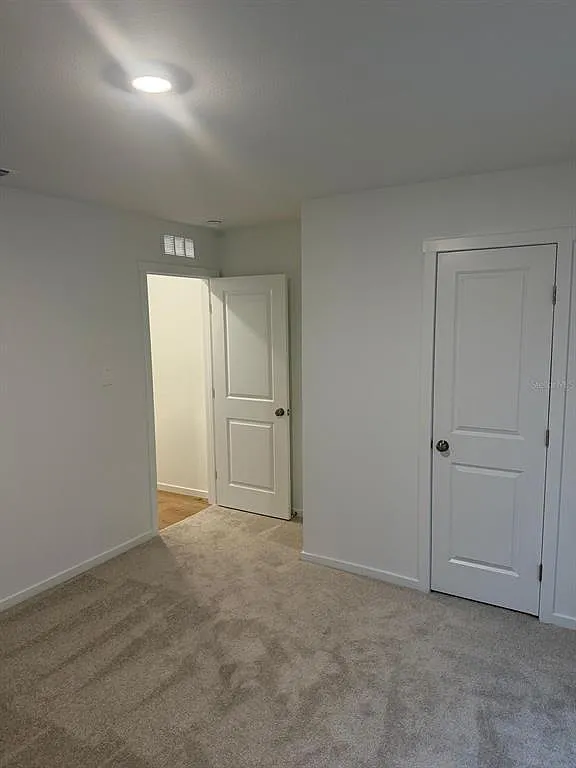 4 bed, 2.0 bath, 1985 sqft, $2,300 — Photo 4