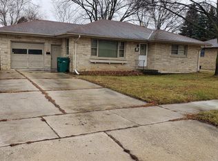 W159N9028 Patton Dr, Menomonee Falls, WI 53051