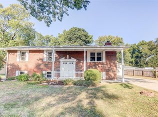 34 Grainey Dr, Glen Carbon, IL