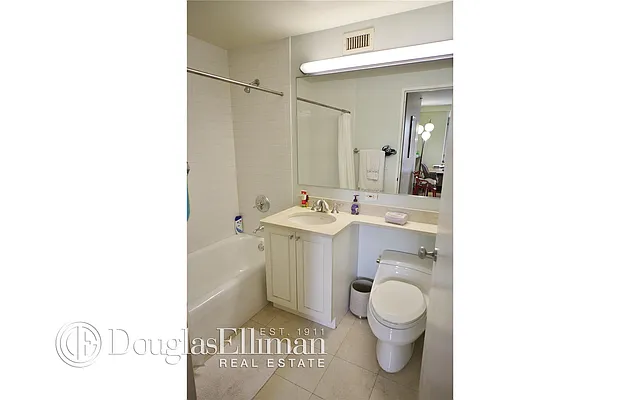 Rented by Douglas Elliman | media 7