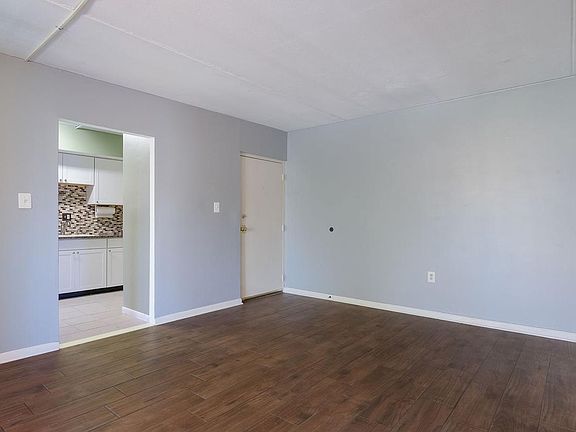 4th image of 1575 W Street Rd APT 537