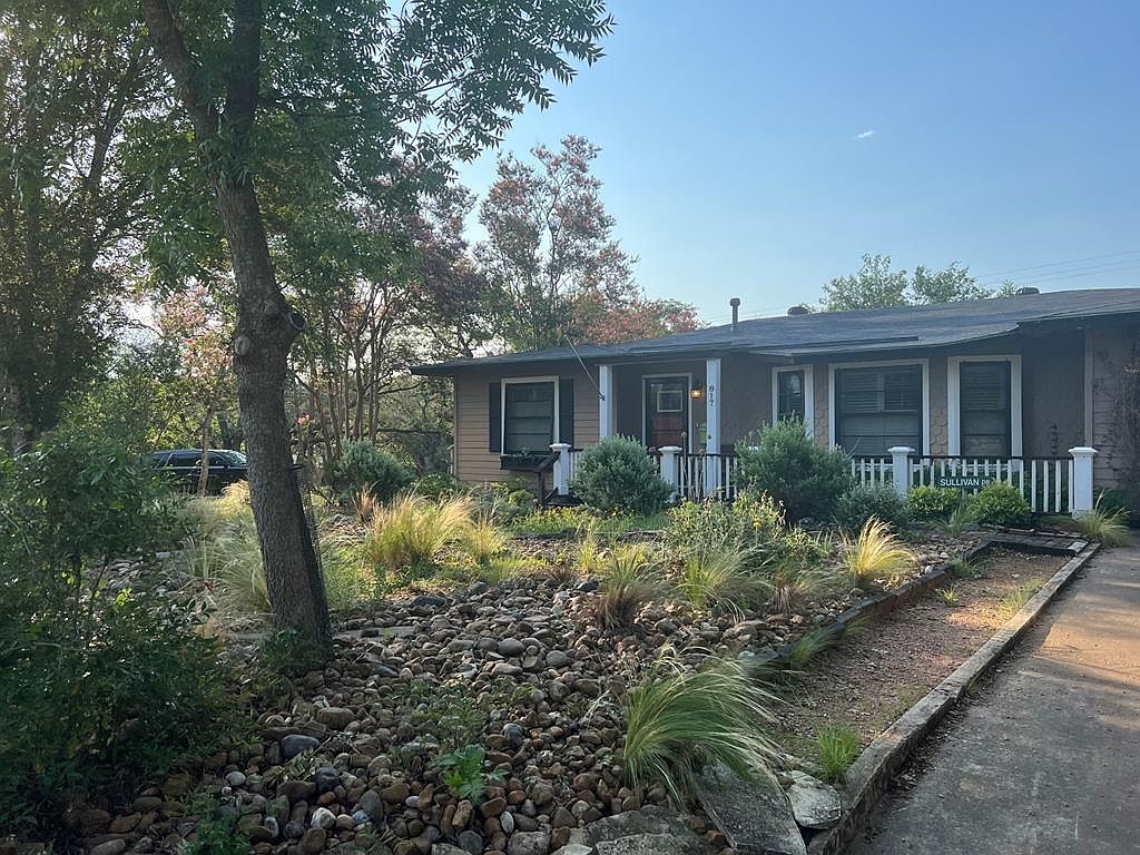 817 Bluebell Rd, Kerrville, TX 78028 Zillow