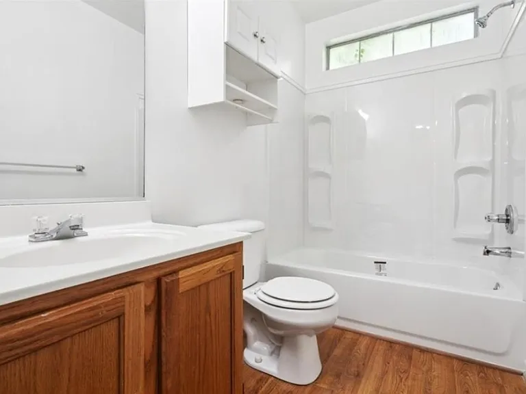 1246 Woods Way — Photo 16