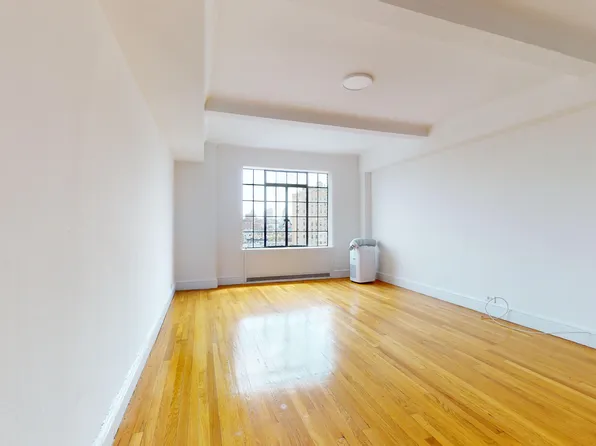 1 Christopher Street image 3 of 22