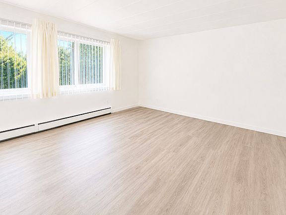 5th image of 1139 Leavitt Ave APT 212