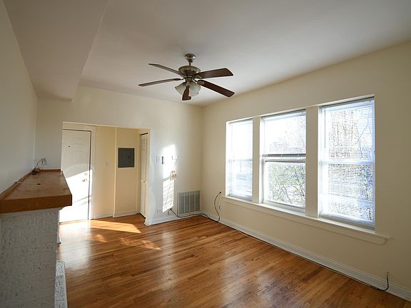 4th image of 3436 W Leland Ave APT 3W