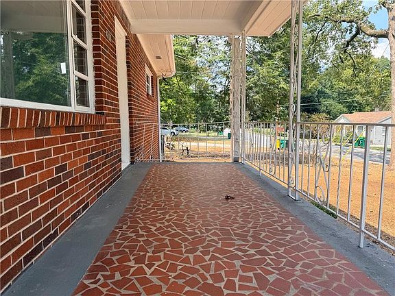 5th image of 4707 City View Dr