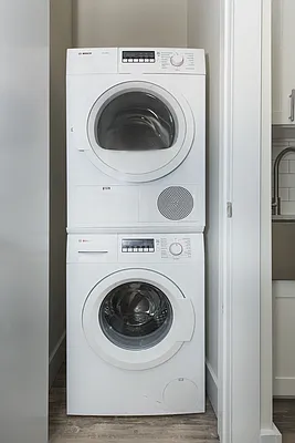 Rented by Bold New York | media 6