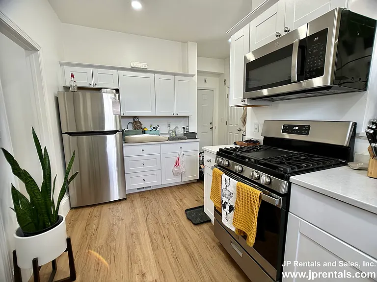 112 South St #1 — Photo 6