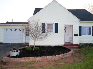 71 Standish Rd, Rochester, NY 14626