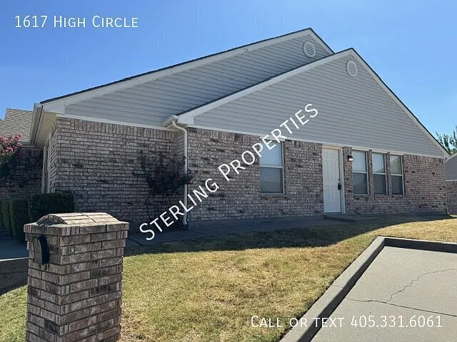 3 bed, 1244 sqft, $1,295 — Photo 2