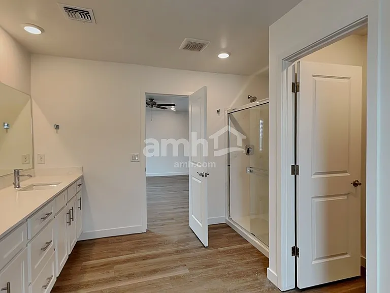 9652 N Avenida Lucena — Photo 12