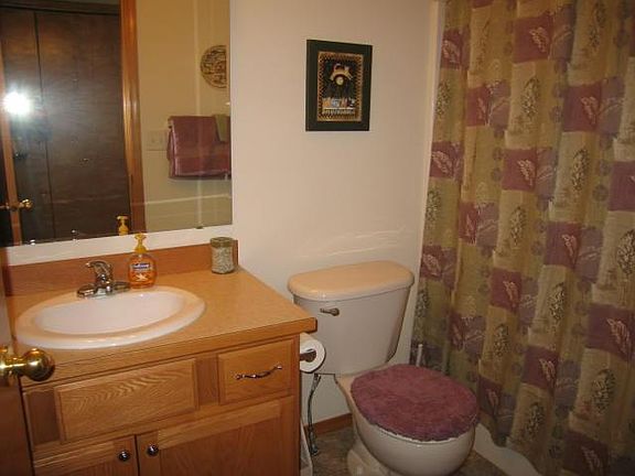 5th image of 1112 E William St