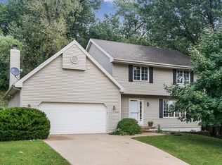 3808 Riverside Dr NE, Cedar Rapids, IA 52411