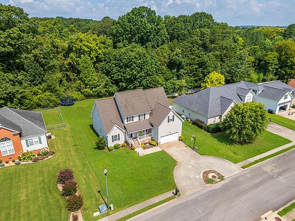 4th image of 7754 Prince Dr