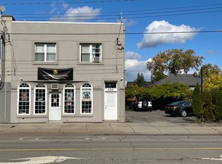 293 Queenston Rd #2, Hamilton, ON L8K 1H2