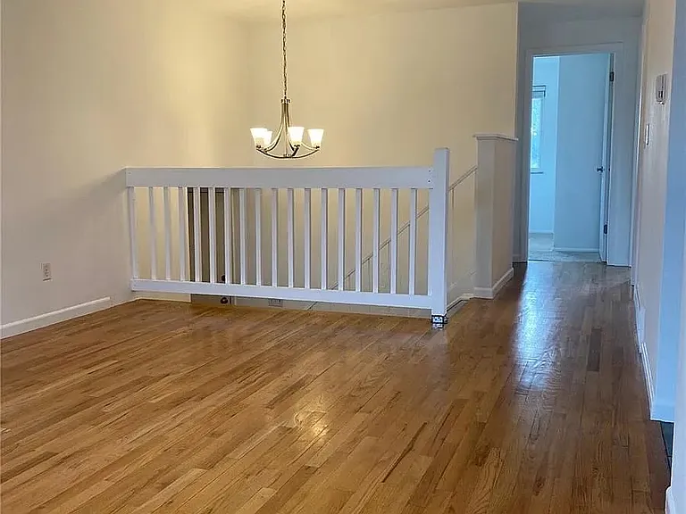 3305 S Akron St — Photo 5
