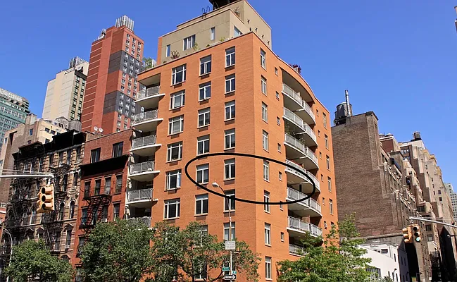 Rented by Compass | media 21