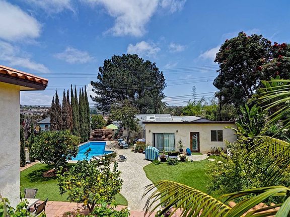 Large Casita and Pool on a 9400 SF lot