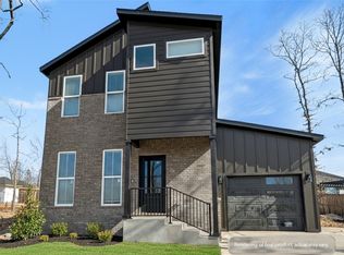 11 Cromarty Dr, Bella Vista, AR 72715