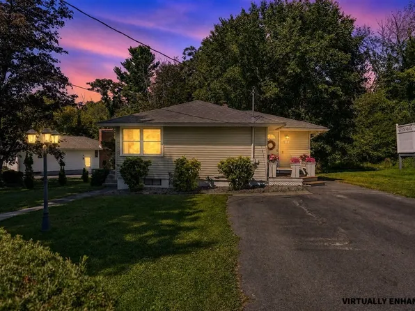 15 Brookman St, Worcester, MA 01606