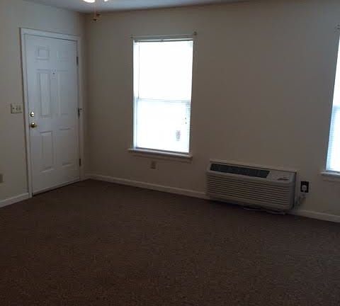 3rd image of 139 Honeycutt St APT A3
