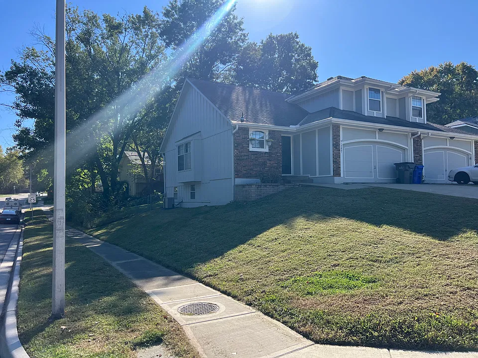 15801 W 127th Ter