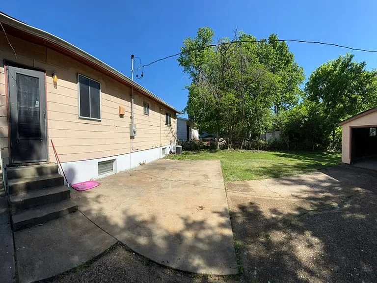 10432 Baron Dr — Photo 14