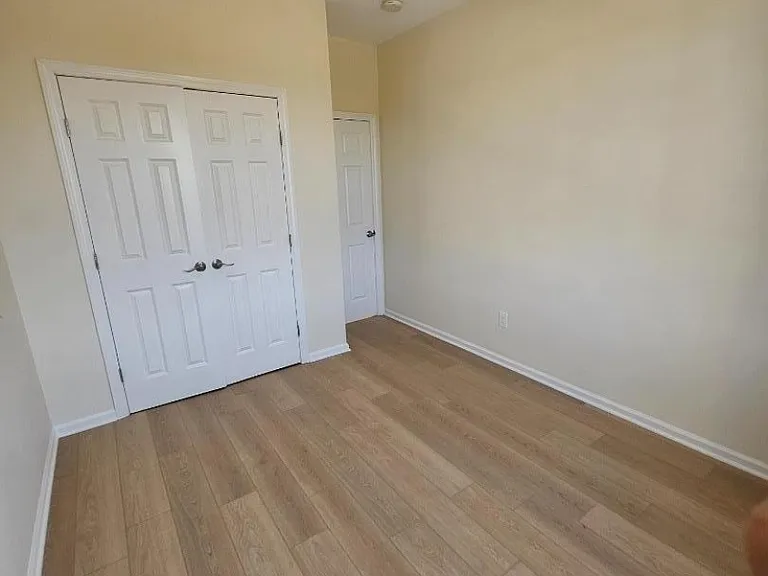372 Bergen St — Photo 15