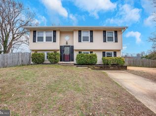 6 Amwich Ct, Waldorf, MD