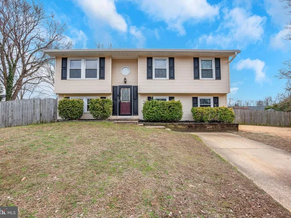 6 Amwich Ct, Waldorf, MD 20602