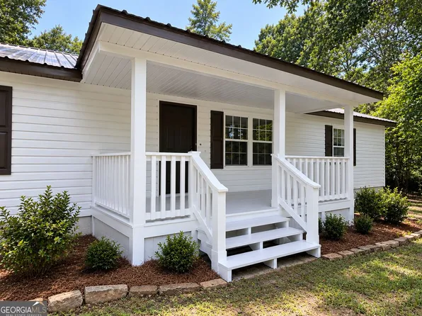 2392 Hancock Dr, Social Circle, GA 30025