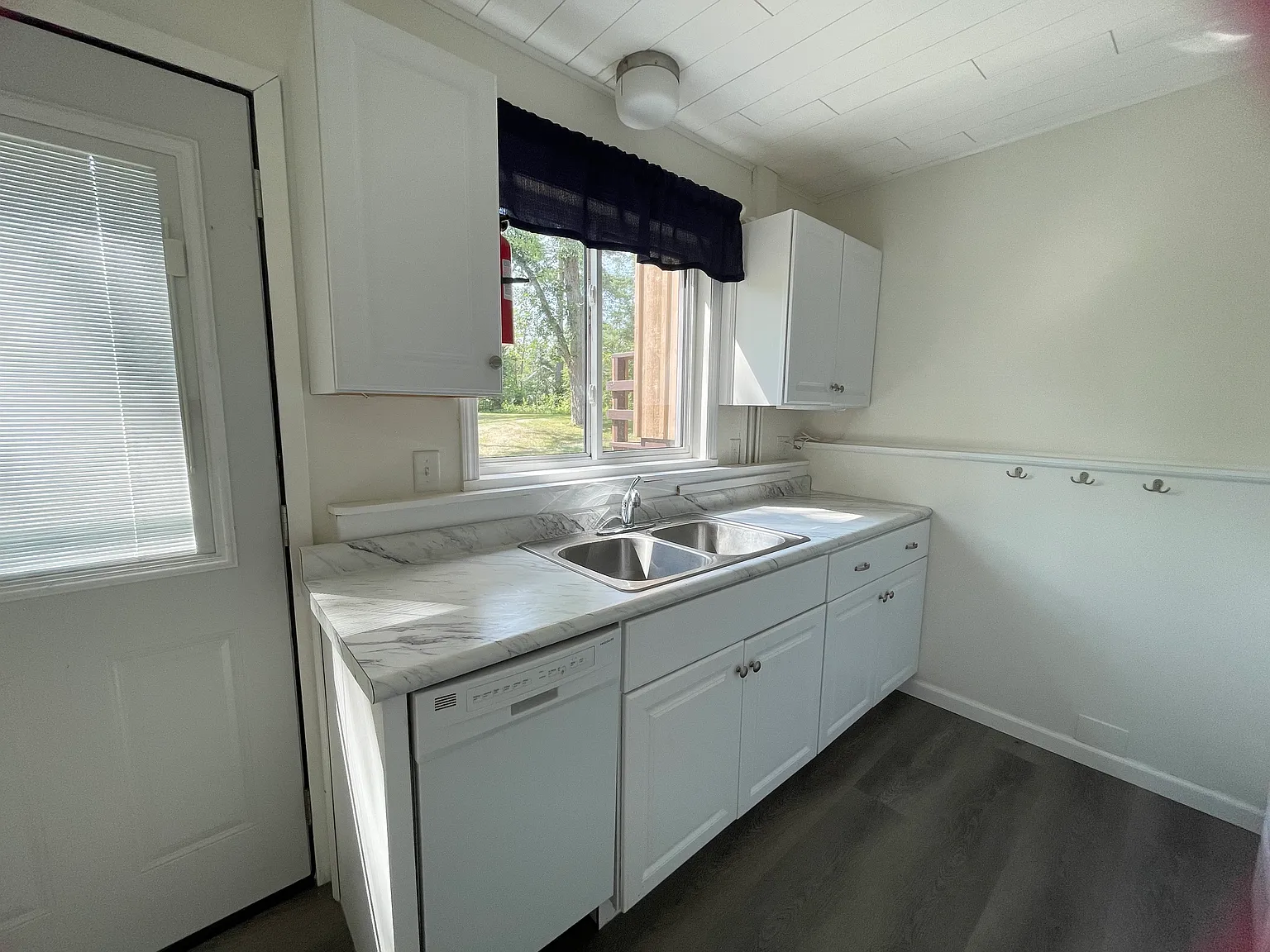 1 bed, 725 sqft, $1,150 — Photo 4